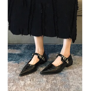 法式单鞋女2024粗跟尖头一字扣带浅口低跟设计感小众玛丽珍鞋