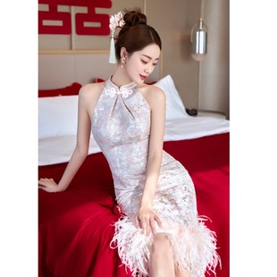 新中式新娘晨袍拍改良旗袍，晚礼服女初秋冬装高级感气质挂脖连衣裙