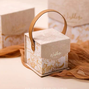 生日礼盒结婚婚礼伴娘，伴手礼礼物，盒喜糖盒高级丝绒手提包装盒