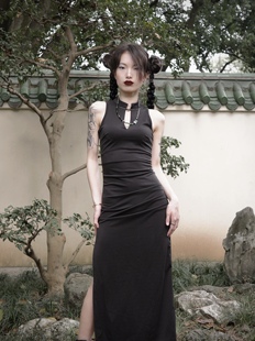 有时犯规 新中式改良旗袍黑色无袖修身连衣裙女装夏开叉包臀长款