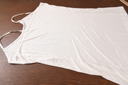 全真丝针织真丝吊带，打底裙120元一件白色，针织真丝吊带打底裙