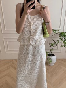 韩国chic夏季复古气质高级感镂空提花背心+高腰蕾丝半身裙两件套