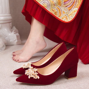 秋季婚鞋女粗跟2023新娘中式红色，加绒秀禾婚纱两穿高跟不累脚