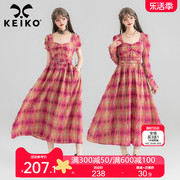 KEIKO 飞线色织格纹显瘦连衣裙2024夏季法式度假风中长款收腰裙子