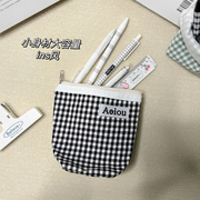 韩版经典格子化妆包大容量零钱，手拿包小众帆布收纳袋，ins撞色笔袋