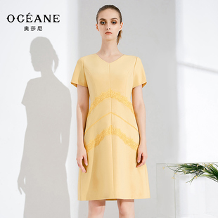 OCEANE/奥莎尼夏季蕾丝拼接淡黄色V领修身显瘦拉链短袖连衣裙