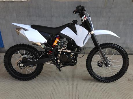 KTM鑫源250cc大越野摩托车前轮21后轮18