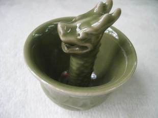 耀州瓷器公道杯龙头杯 仿古酒杯摆件 陕西特色工艺礼品旅游纪念品在类目 特色手工艺, 其他特色工艺品中 - 来自Buy2taobao.com提供专业的淘宝代购服务