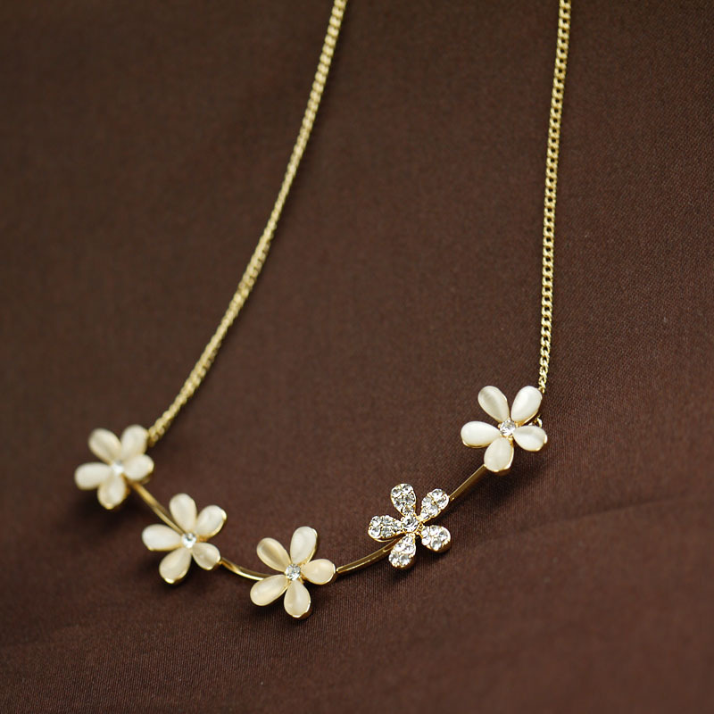 猫眼石花朵项链...