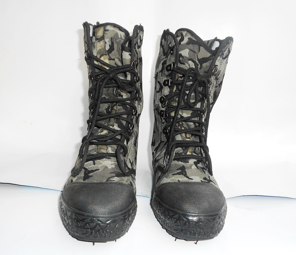 High Boots Hunting outdoors Camp Mountaineering Male boots quality goods 10 Combat boots canvas shoe camouflage Tactical bootsin the Outdoor/Mountaineer/Camping/Travel Goods , Army fans clothing/Army fans supplies , Army fans footwear , Tactical Boots/Flight boots/Desert boots category - from Buy2taobao.com to provide professional Taobao agent buy service