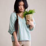 麻利布 2011夏装新款女装原创细节 V领宽松休闲蝙蝠衫 M11BC43