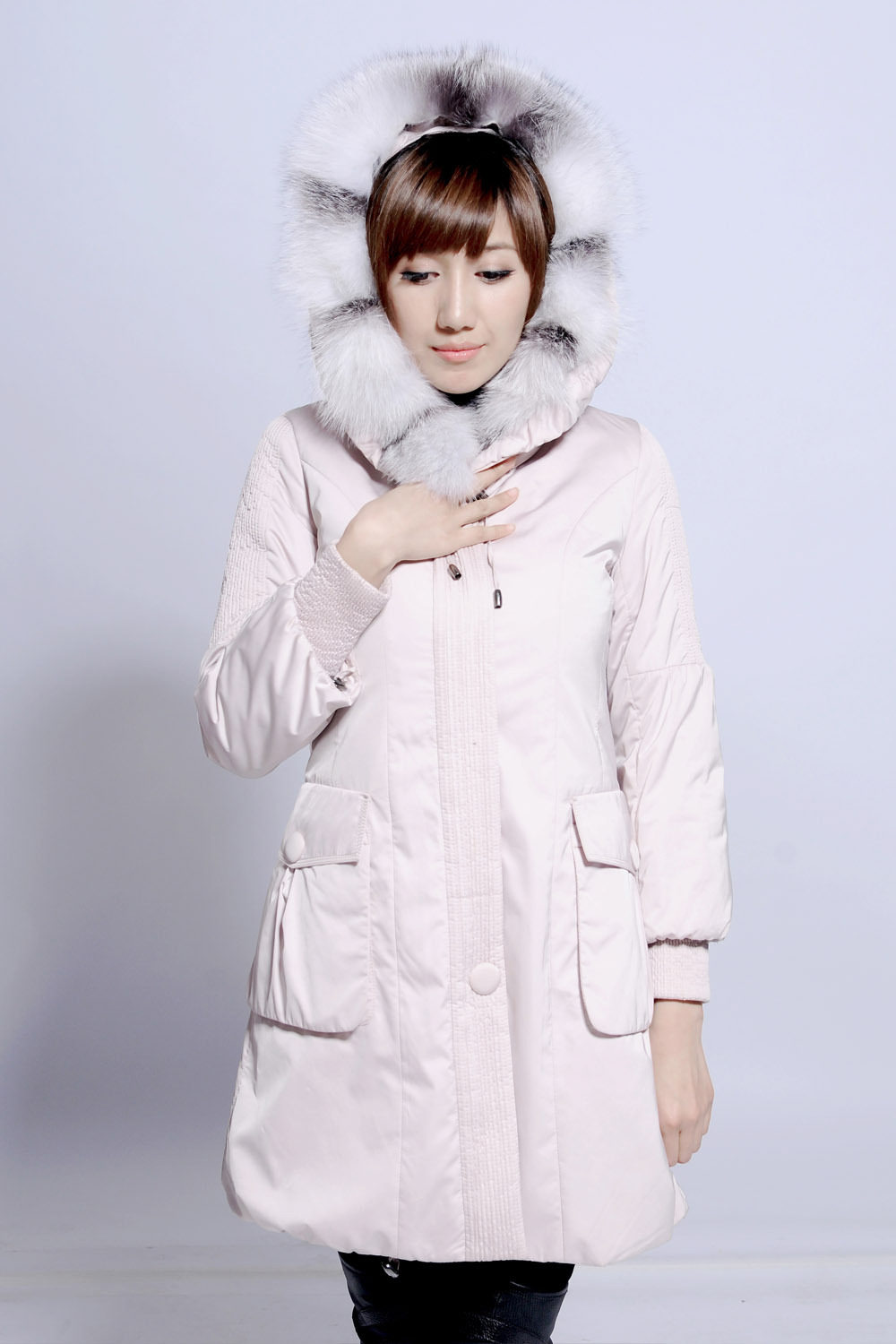 本dazzlin原单 辣椒新秀 真兔毛球球皮草<em>外套</em>特