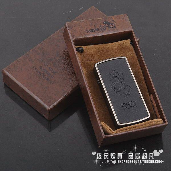 商城热销猛虎打火机高档气体直冲滑盖布袋礼盒装节日送礼