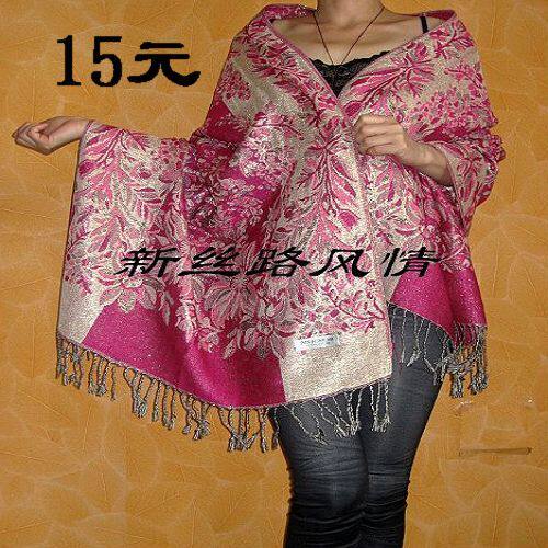 银皮菊花 新疆<span class=H>羊毛</span>披肩<span class=H>围巾</span> 专柜正品 女士韩国秋冬 2012春夏季