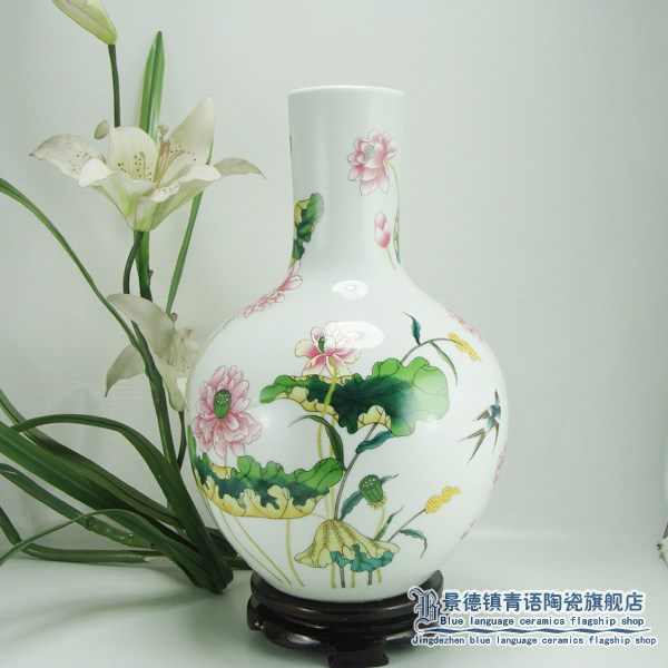 青语陶瓷 摆件 景德镇 陶瓷 景德镇瓷器 粉彩瓶 一路莲升