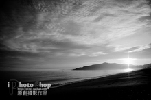 原创摄影作品相片墙照片图片明信片设计大海沙滩日出彩霞山顶黑白