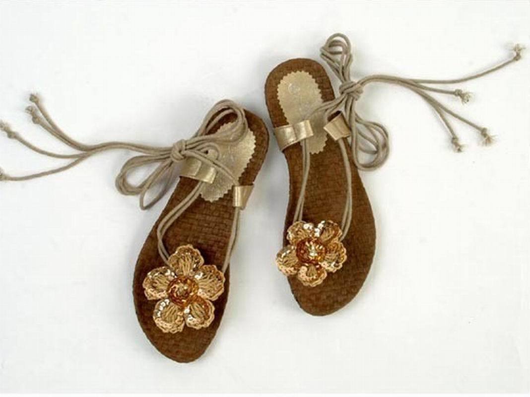 Yoyo Sandals