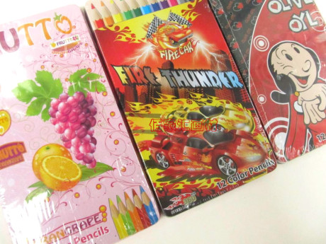 雄狮12铁盒色色彩各种卡通漫画v雄狮铅笔装彩》韩国漫画岛《图片