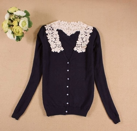 韩版大学生女装秋装百搭时尚蕾丝镂空纯棉V领