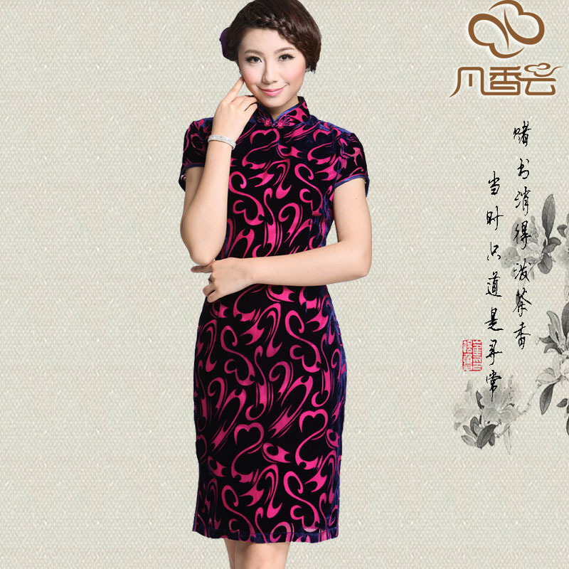 唐格格 真丝绒旗袍裙/2013新款夏装改良时尚中式复古妈妈唐装礼服 唐格格 真丝绒旗袍裙/2013新款夏装改良时尚中式复古妈妈唐装礼服