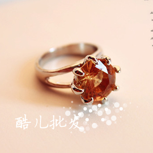  E1262 酷儿饰品厂批发 日韩流行 大牌超大水晶钻戒 女 戒指指环