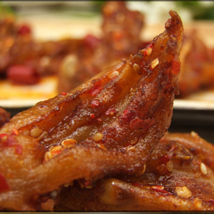  红味坊|私房菜,香辣鸭掌,鸭爪,去根骨,麻辣香锅,私房美味 啃得香