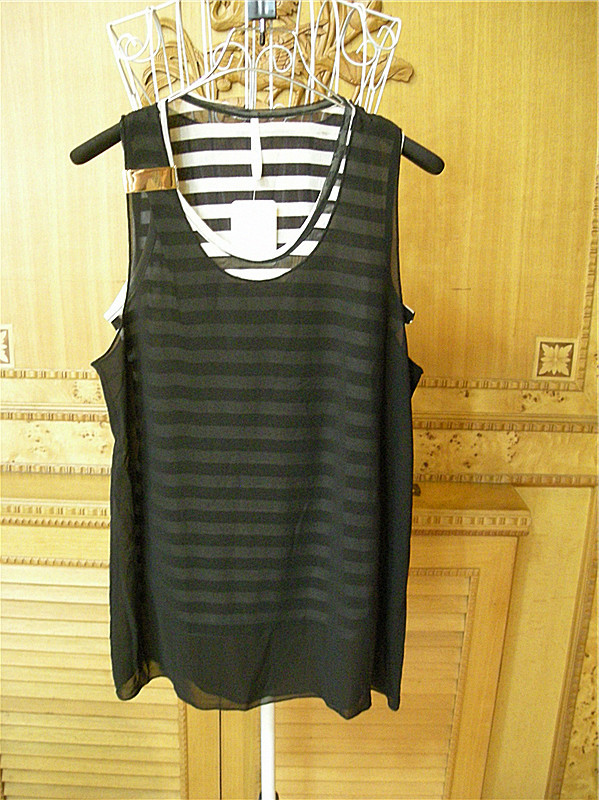 求购棉质厚一点.宽松肥大.穿上身比较时尚休闲