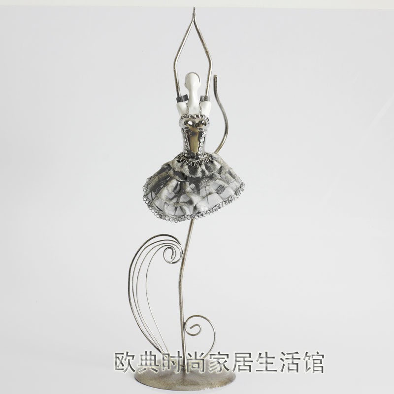 芭蕾人物陶瓷铁艺工艺品摆件创意家居客厅摆设装饰品时尚现代简约 芭蕾人物陶瓷铁艺工艺品摆件创意家居客厅摆设装饰品时尚现代简约