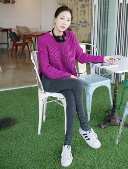 【多图】红<em>紫色毛衣搭配</em> - 红<em>紫色毛衣搭配</em>品牌