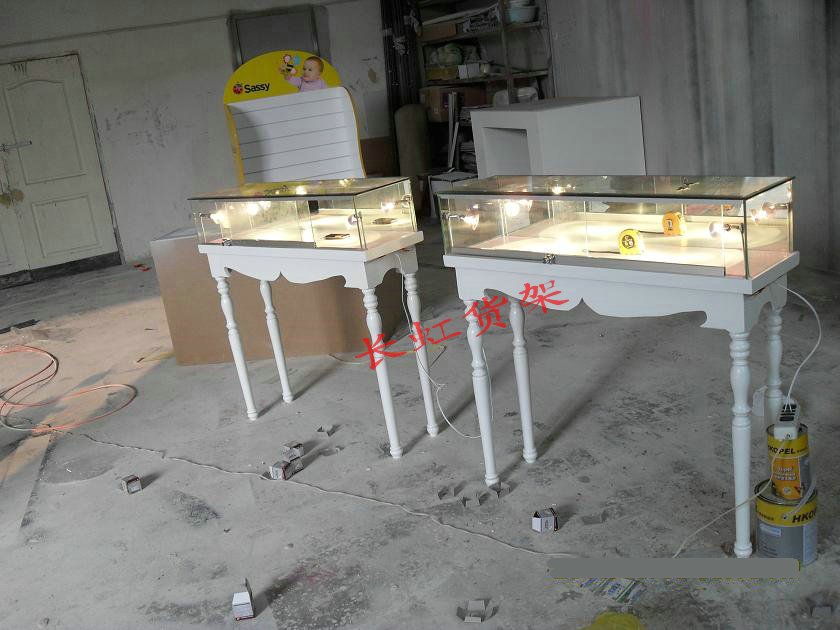 木制货架 高柜 柜子 玻璃柜台 展示柜柜台在类目 商业/办公家具, 货架/展柜, 精品展柜/陈列柜中 - 来自Buy2taobao.com提供专业的淘宝代购服务