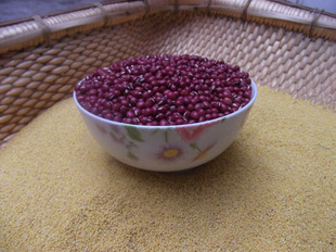  红豆红小豆杂粮 优质红小豆 赤豆 红豆 赤小豆