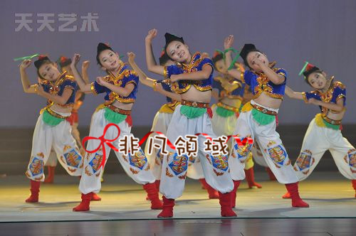 万圣节儿童民族表演服蒙古舞服装小荷风采舞动的旋律舞蹈演出服