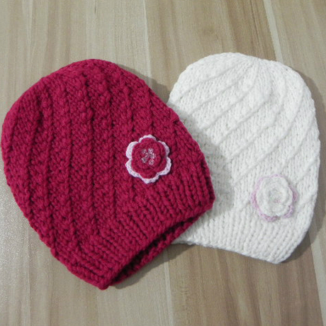 女宝宝婴儿手工编织绣花帽子毛线帽子纯白色红