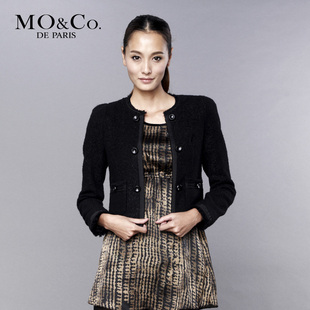 MO&amp;Co. 摩安珂 秋冬女装 M104COT02耸肩双排扣短款毛呢外套moco