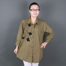 胖妈妈<span class=H>加肥</span>加大码春<span class=H>秋装</span>衬衫新款中老年服装女式中长袖绣花衬衫女