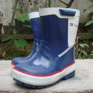  新款胶鞋Tretorn品牌小童多层结构耐穿童鞋蓝色雨靴雨鞋水鞋