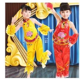 六一儿童演出服装民族舞蹈服女舞台服肚兜服套