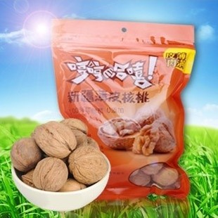 哼哼哈嘻 4袋包邮送夹子 12年新货特级新疆薄皮核桃500g生核桃！