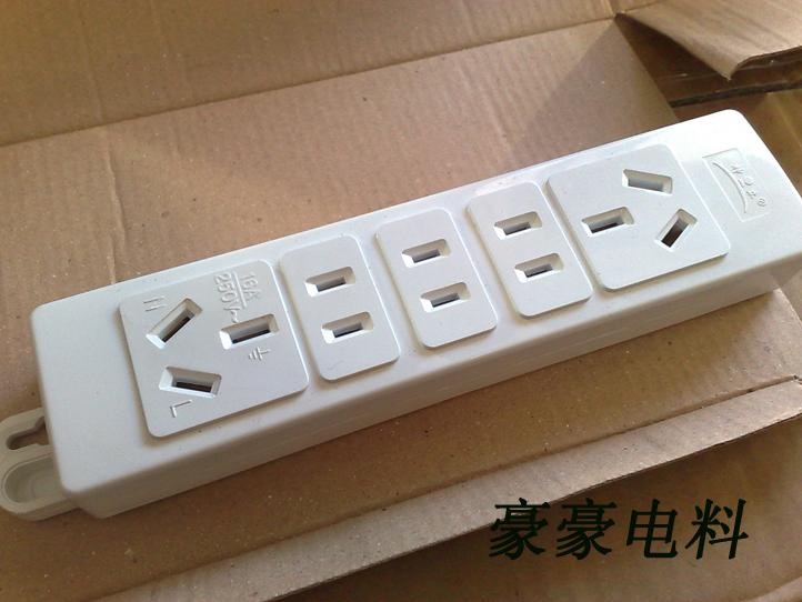 工程強貨簡單實用 接線插座 插排 大功率排插 12孔 背部帶磁鐵在類目 電子/電工, 接線板/插頭, 接線板中 - 來自Buy2taobao.com提供專業的淘寶代購服務