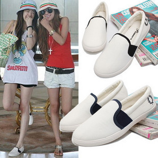  帆布鞋  一脚蹬白色懒人鞋  休闲新款套脚鞋 手绘凃鸦女鞋子潮
