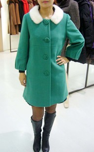 绿宾 唯影 2011秋冬 新款 羊绒大衣 W142D182