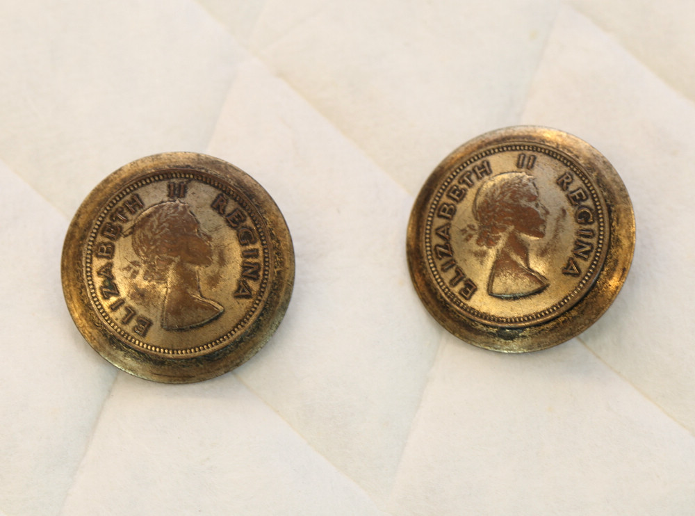 【JuSis' 西洋古董首饰】古老伊莉莎白二世女王