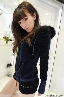  秋季时尚新品欧美性感毛领连帽连体裤女 天鹅绒 貉子毛连衣裤