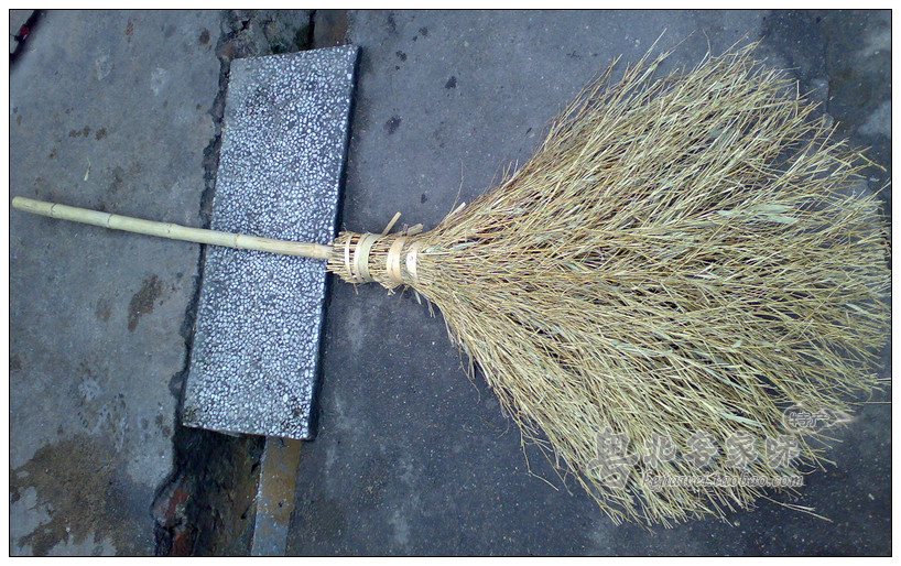 农家自制 竹扫把 竹扫帚 坚固耐用 轻便 清扫面