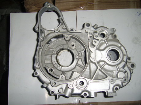 摩托车配件大阳110DY100电启动曲轴箱体