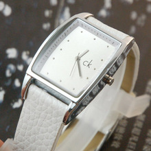 Calvin Klein CK Watch señorita Han Guo neutrales de la moda femenina un cinturón de cuadrado blanco de moda