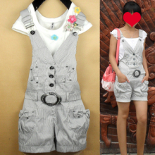 阿依莲 2012春夏装新款女正品条纹韩版高腰背带裤短裤热裤 送腰带