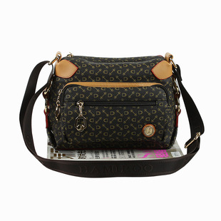 <em>品牌女包</em>2012新款专柜正品哈密<em>袋鼠</em>女包8627