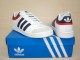 阿迪达斯 ADIDAS 超好皮料　新款　白蓝红