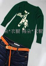 HELLO~长颈鹿! 大爱墨绿 俏皮手绣小鹿羊绒中<span class=H>长裙</span>衣现货 羊绒毛衣